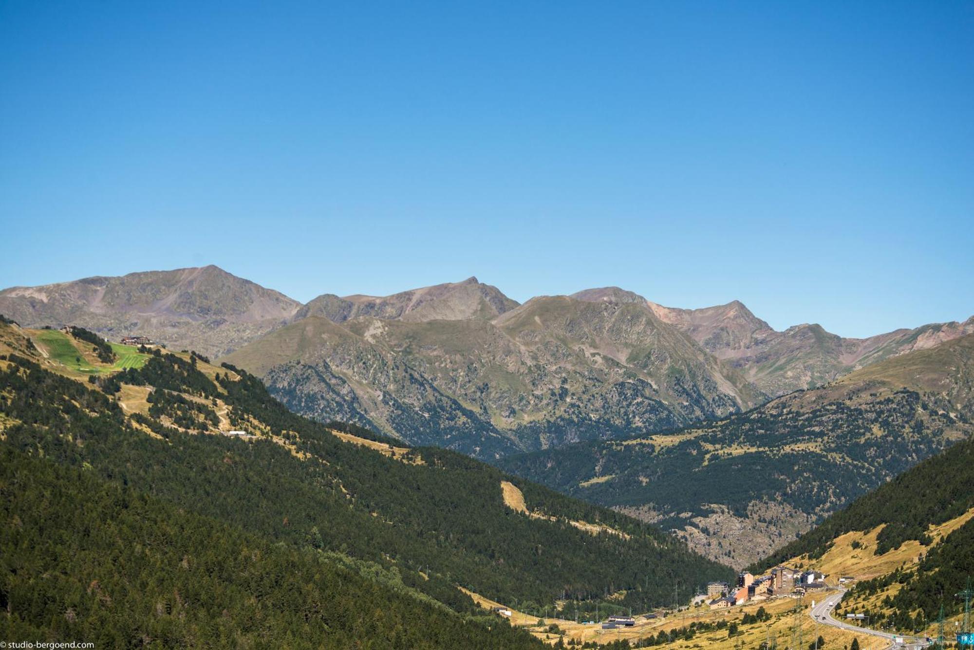 Pierre & Vacances Andorra Bordes d’Envalira Extérieur photo